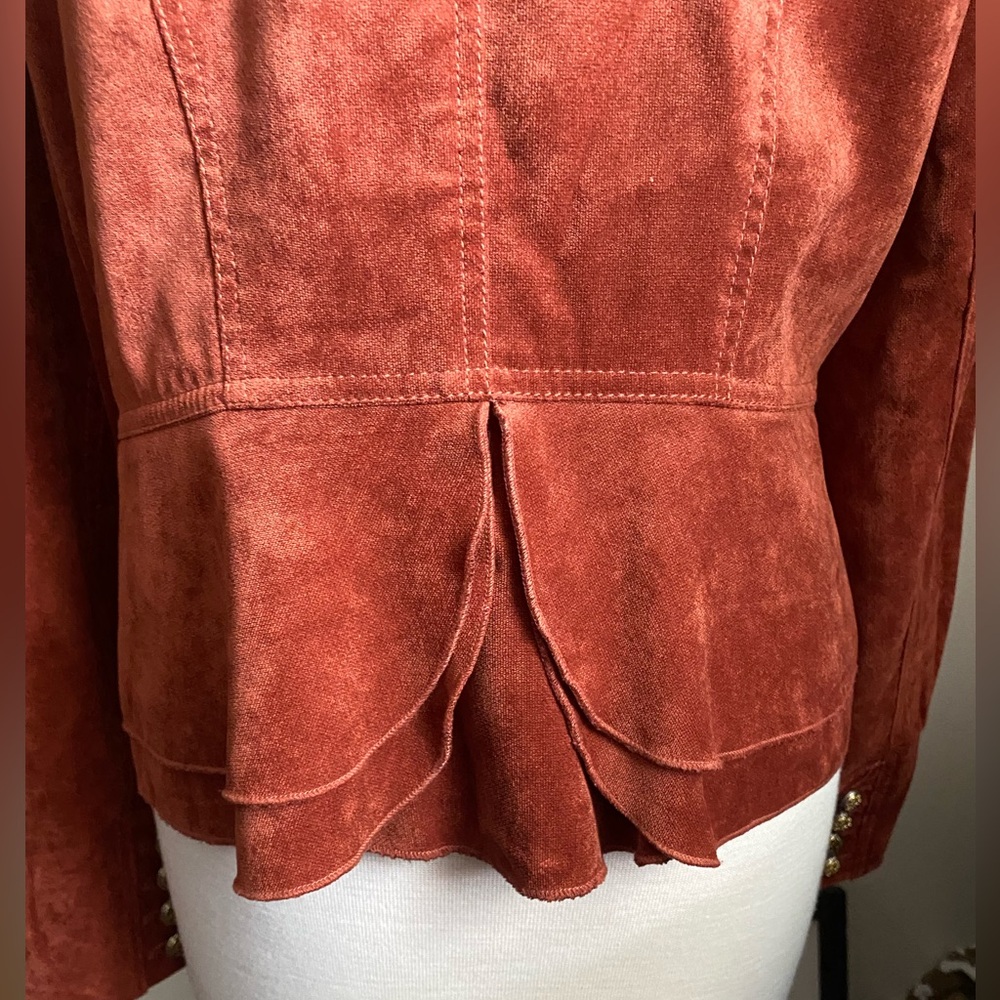 ๐ค Cass Vintage Burnt Orange Jacket with Button Detailing - Picture 12 of 16